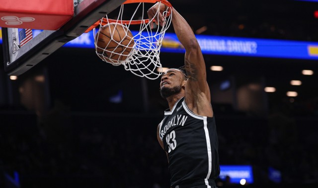 克拉克斯顿：经纪人会处理交易流言的问题 我就专注于打好球