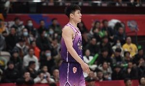 媒体人：陈国豪接近以超级B类合同加盟广东