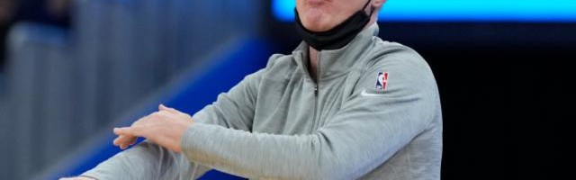 hth sports-连年圣诞客场征战 科尔与格林对赛程安排颇有怨言