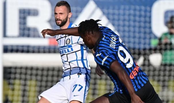 “真蓝黑”德比也是锋线对决 理念碰撞决定争冠走势