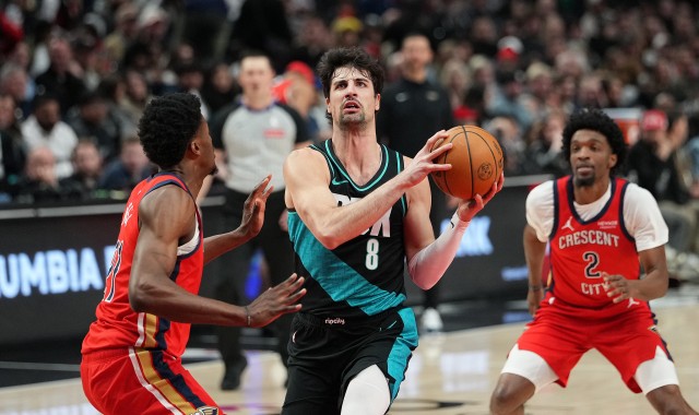 阿夫迪亚26+8霍勒迪27+9 开拓者战胜鹈鹕收获三连胜