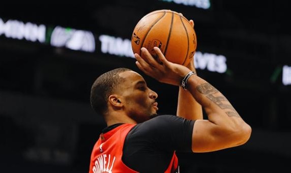 hth sports-洛里里程碑之夜惨遭绝杀 猛龙阵容不齐容错率降低