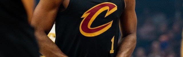 华体会 hth-哈登骑士主场首秀只进1球 疯狂喂饼助队友创新高